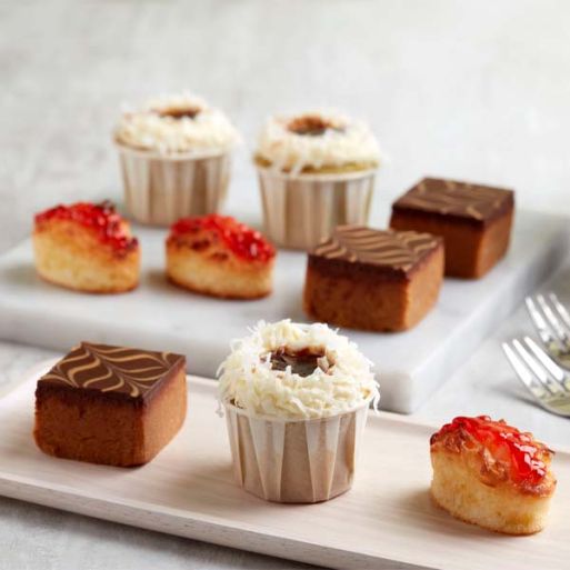 Local Delights (9pcs)
